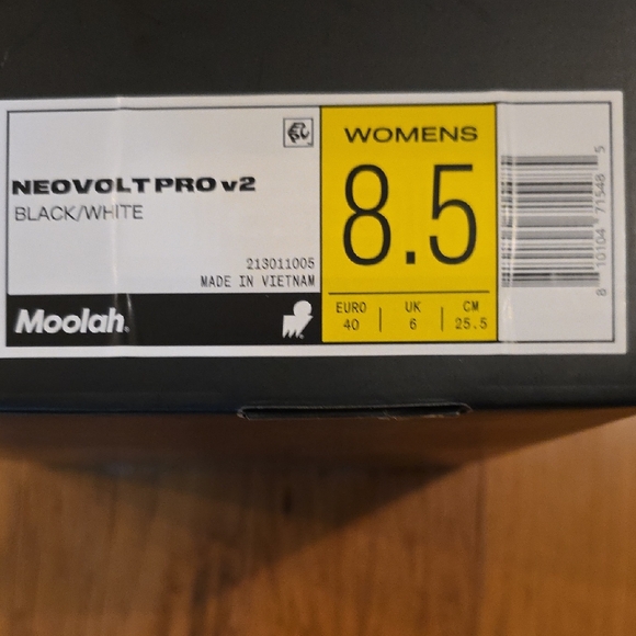 Moolah Neovolt Pro v2 Black and White Sneakers - Picture 1 of 7